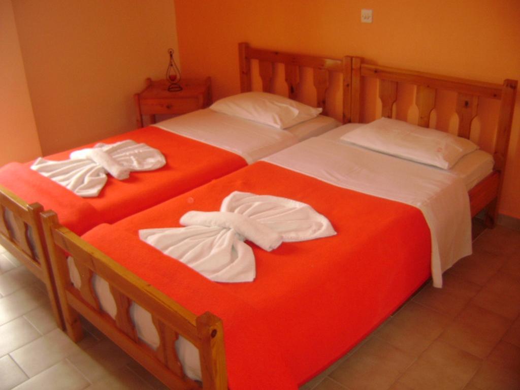 كاندية Adonis Beach Hotel المظهر الخارجي الصورة