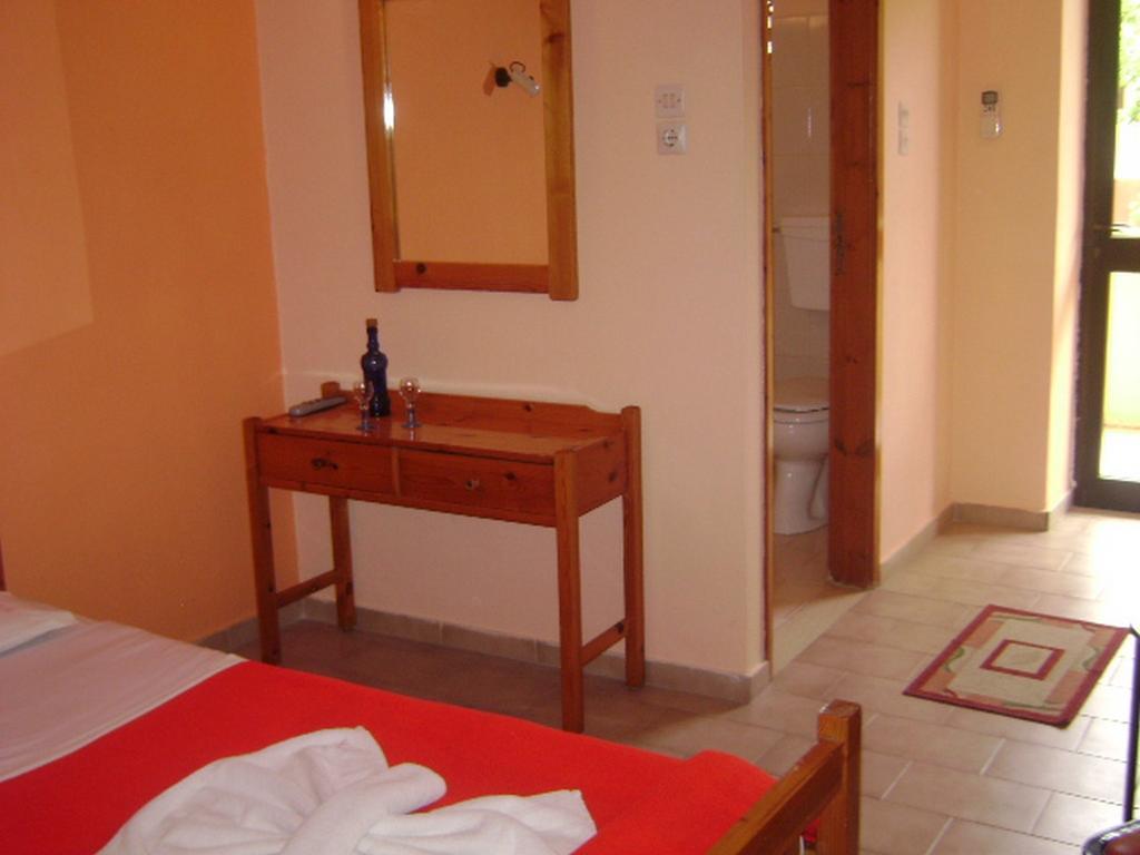 كاندية Adonis Beach Hotel المظهر الخارجي الصورة