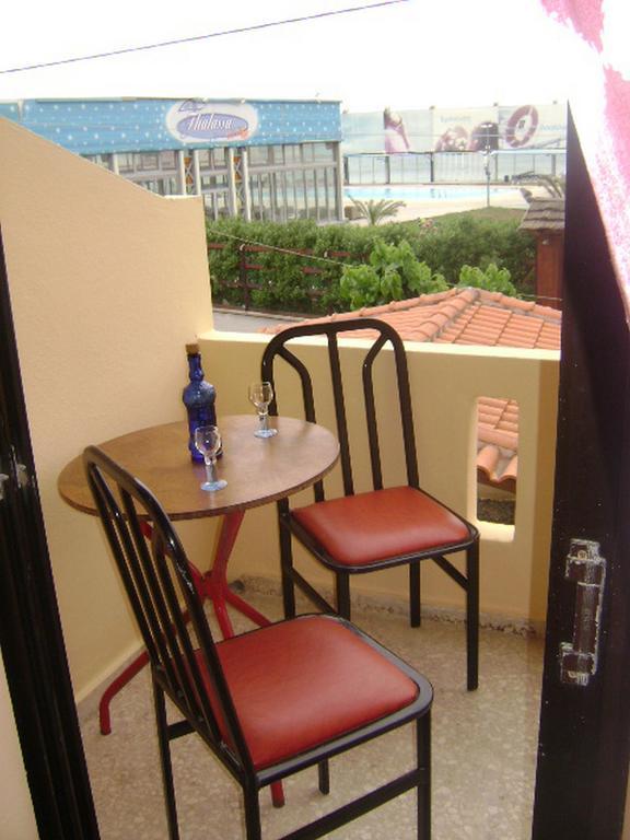كاندية Adonis Beach Hotel المظهر الخارجي الصورة