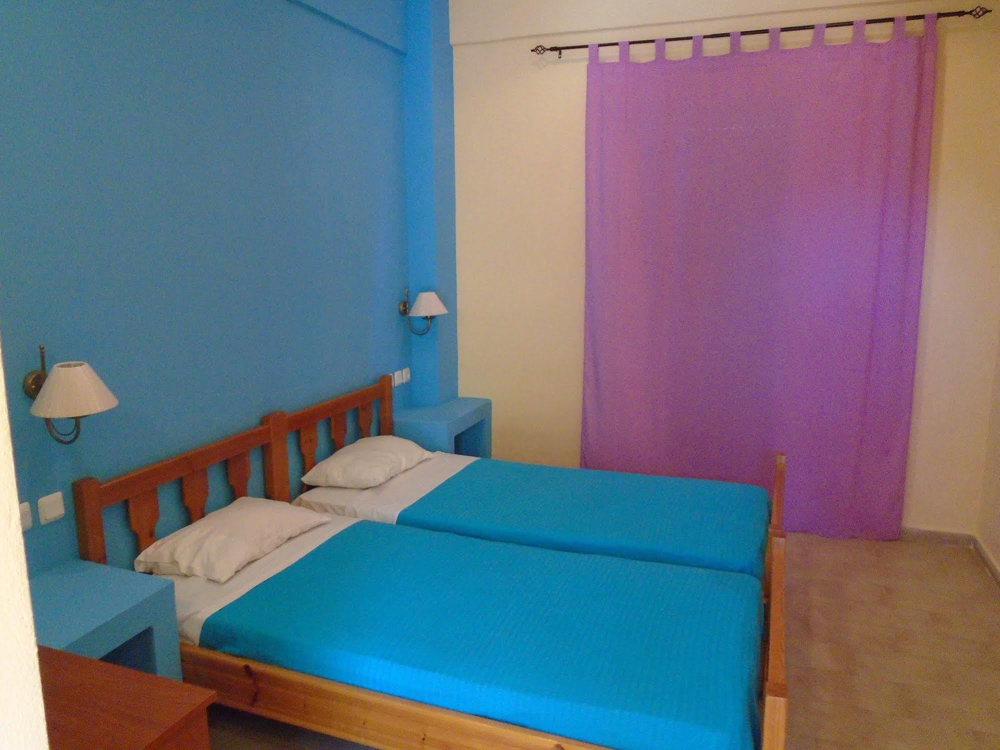 كاندية Adonis Beach Hotel المظهر الخارجي الصورة
